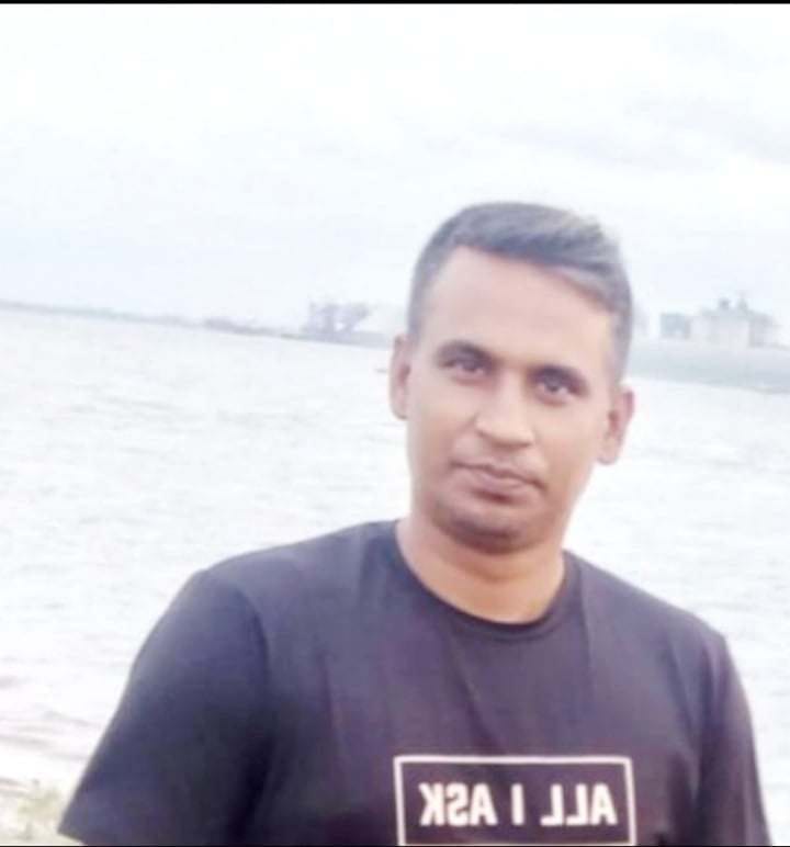 সচিবালয়ের সামনে শিক্ষার্থী-আনসার সংঘর্ষে আহত এক ব্যক্তির মৃত্যু