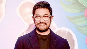 পারফেকশন না পাগলামি? টানা সাত দিন স্নান ছাড়াই শুটিং করলেন আমির খান!