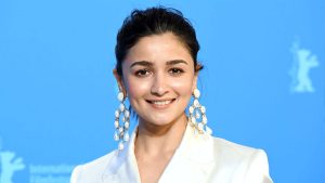 কান বাতিল আলিয়ার, ঐশ্বর্যা থাকছেন কানে!